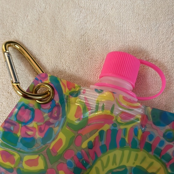 NWOT Lilly Pulitzer Water Bottle - Picture 2 of 5